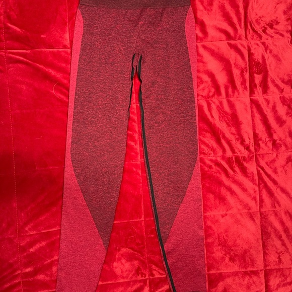 PINK workout set - Picture 6 of 7